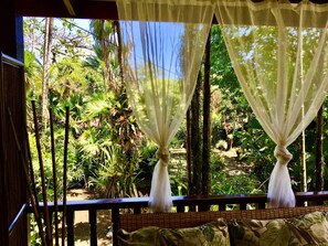 Suite – deluxe, 1 soverom, delvis havutsikt | Utsikt fra balkong