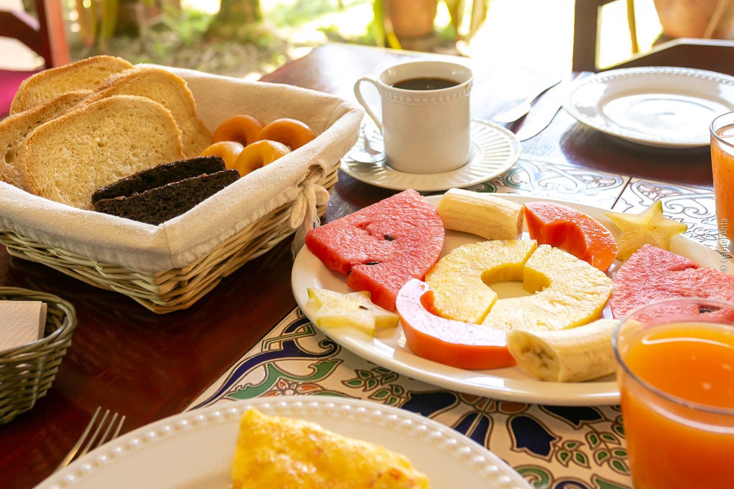 free daily full breakfast