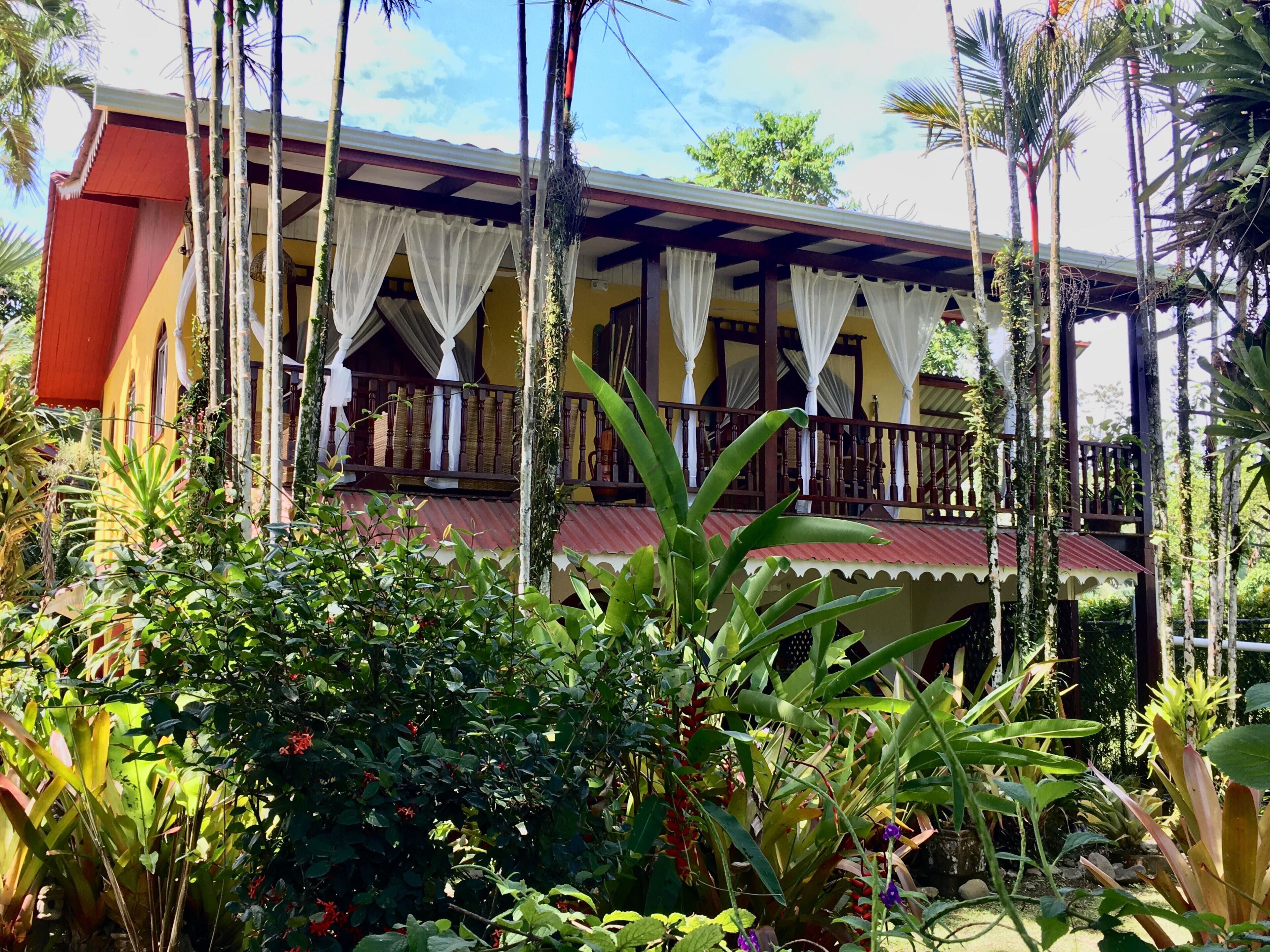 deluxe suite, 1 bedroom, partial ocean view | garden view