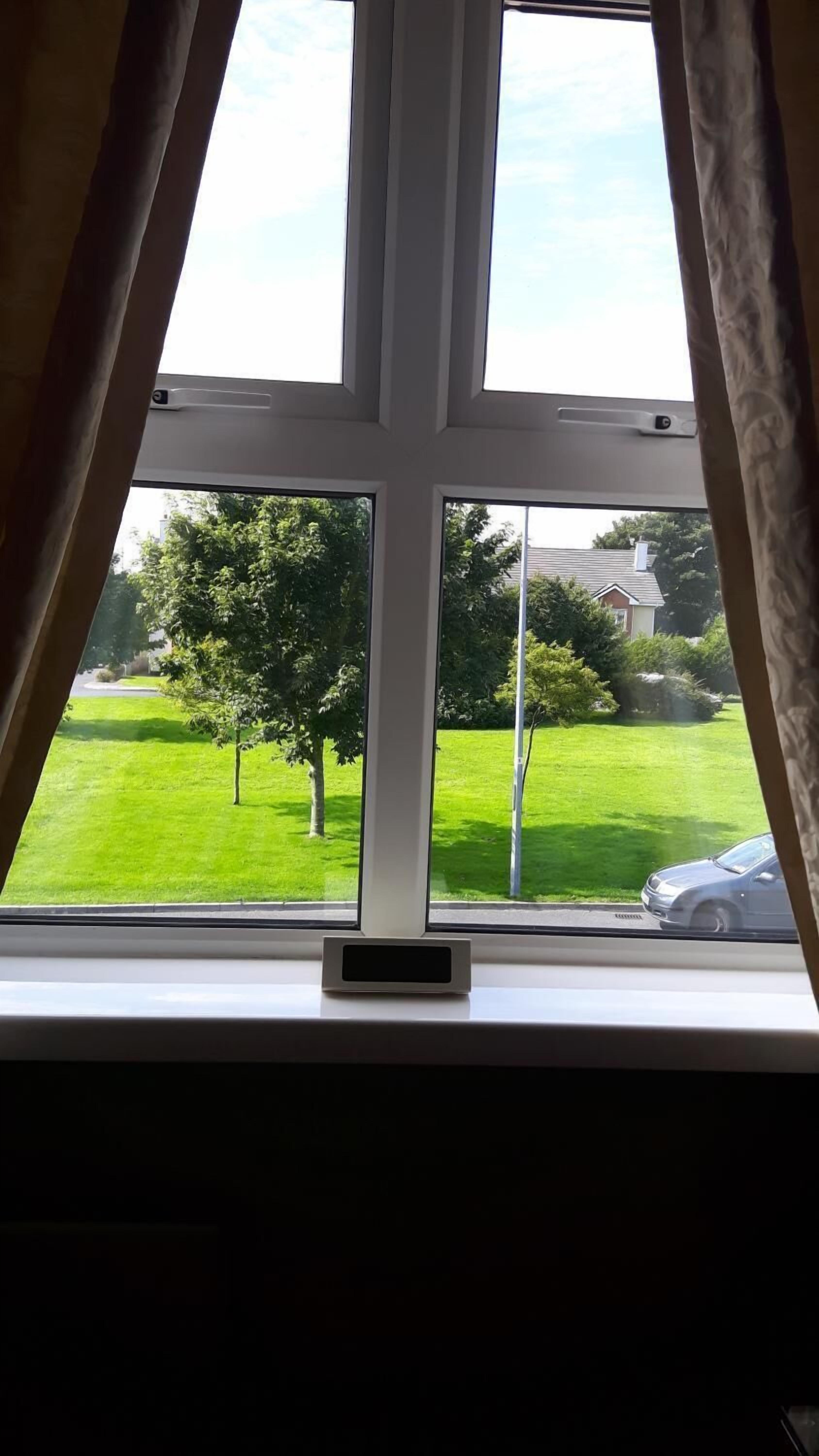 Single Room, Ensuite | Iron/ironing board, free cots/infant beds, free WiFi, bed sheets