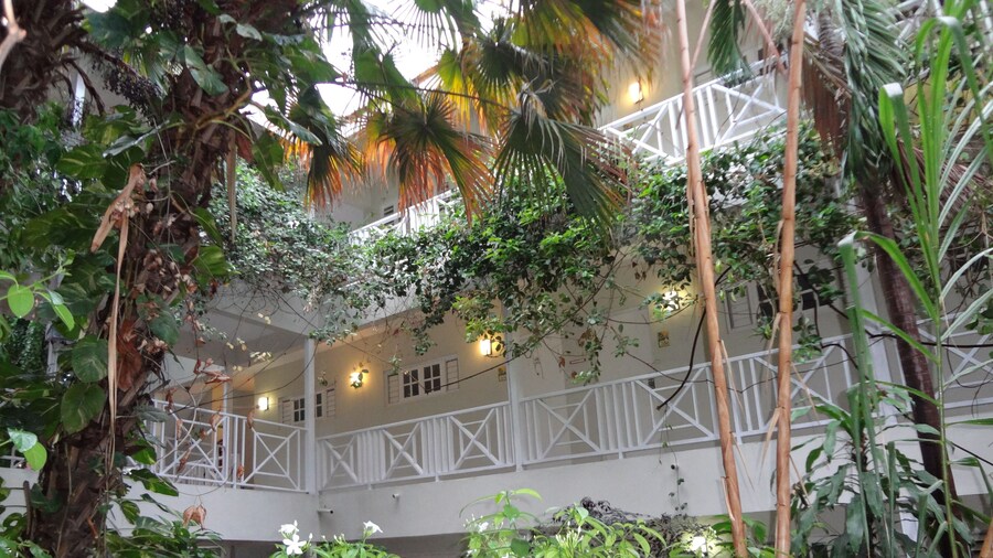 Altamont Court Hotel