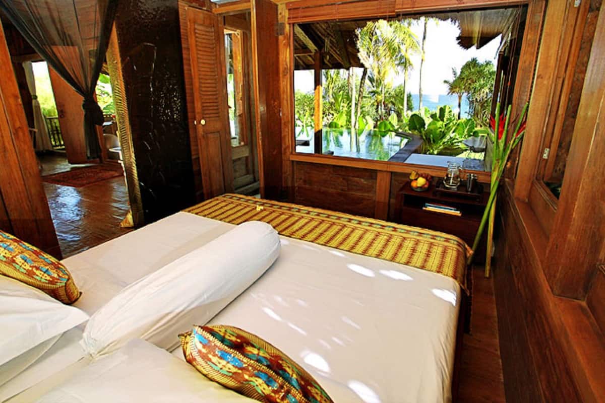 傳統別墅, 2 間臥室, 私人泳池, 海景 | 1 間睡房、迷你吧、房內夾萬、書桌