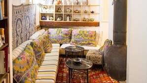 Unclassified image, 2 of 23, button - Bayt Alice (Tangier)