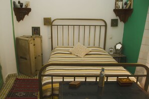 Habitación doble | Caja fuerte, wifi gratis, ropa de cama