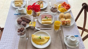 Bao gồm bữa sáng buffet hàng ngày