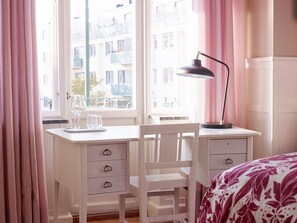 Deluxe Double Room | Desk, soundproofing, iron/ironing board, free WiFi - MillasVilla (Lund)