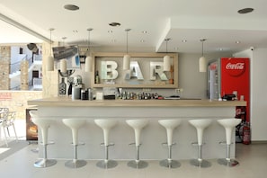 Bar (on property) - Aristotelis Hotel (Kassandra)