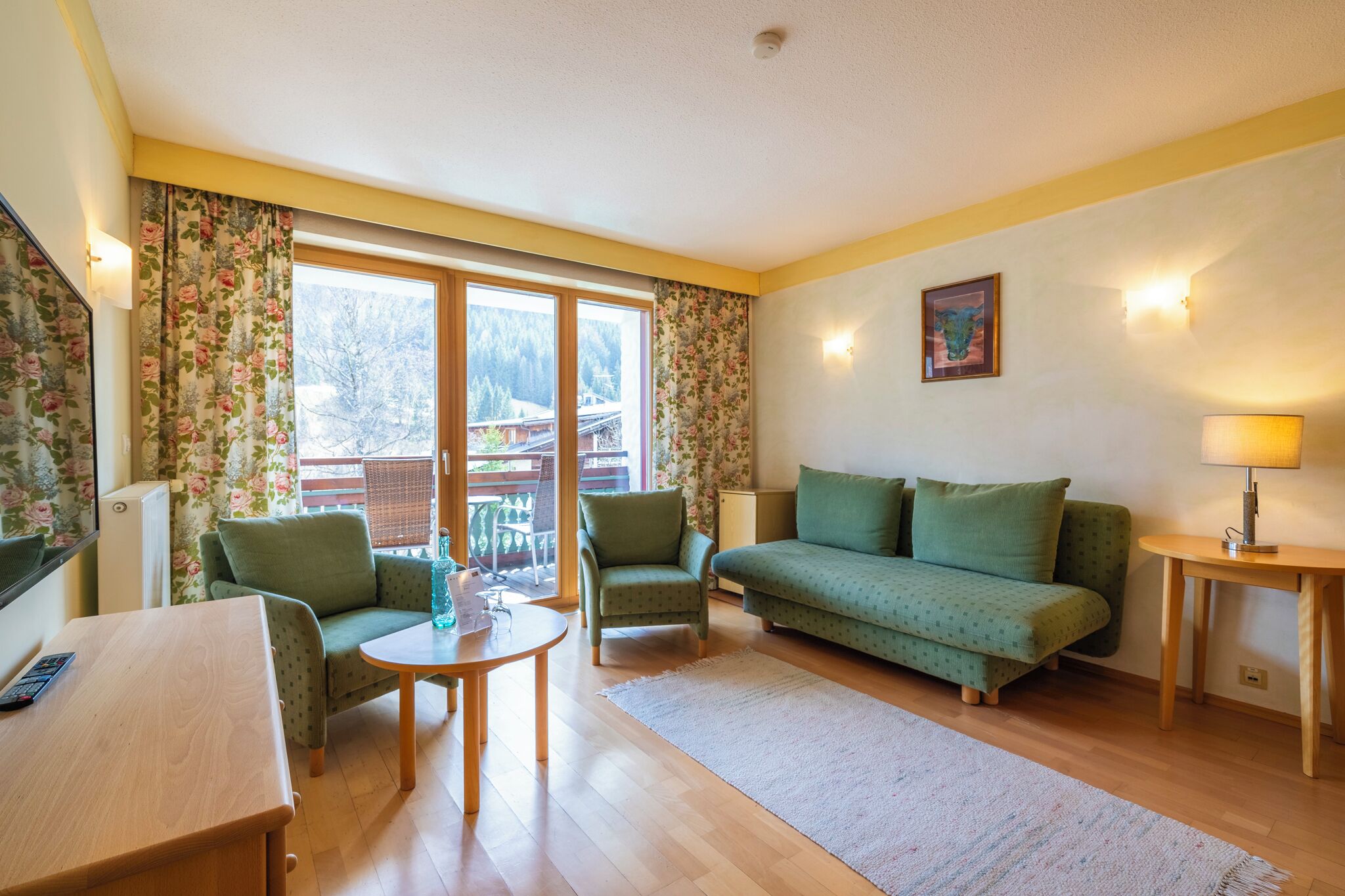 family suite, balcony, mountain view | premium bedding, in-room safe, individually decorated