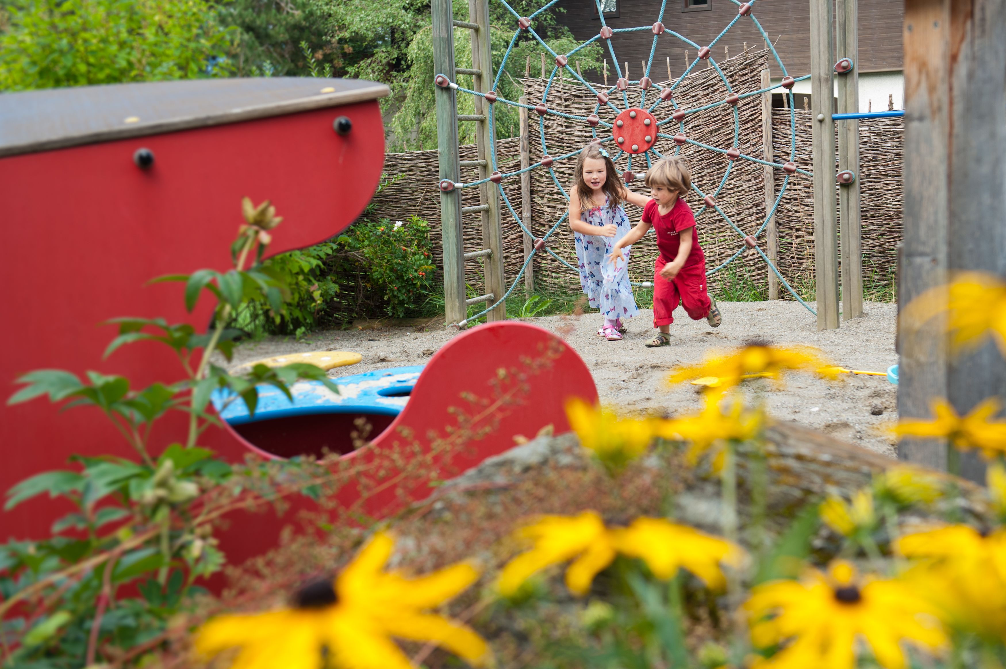 children’s play area – outdoor