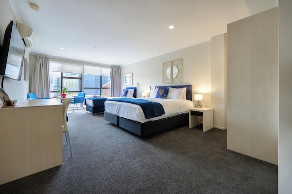 King Studio + 1 Single - U Residence Hotel, Signature Collection by BW (Wellington)