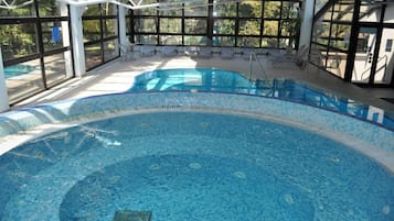 Kolam renang outdoor