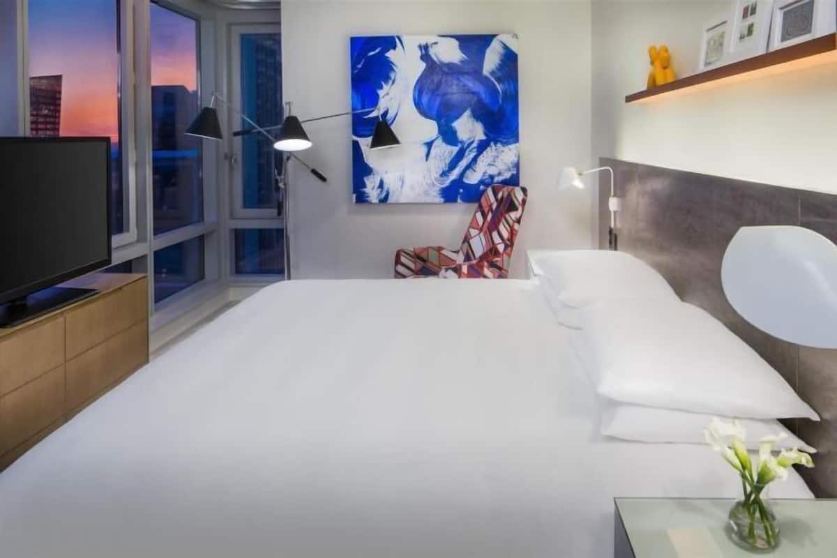 1 bedroom, in-room safe, desk, laptop workspace