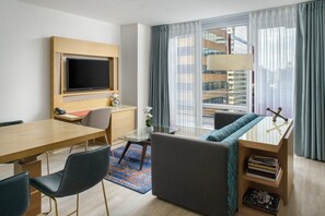 Suíte premier, 1 cama King e sofá-cama | Cofres nos quartos, escrivaninha, espaço de trabalho para notebook