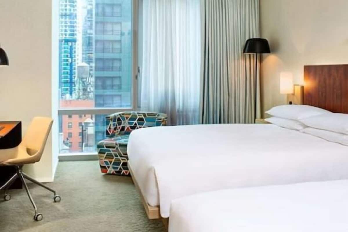 1 bedroom, in-room safe, desk, laptop workspace