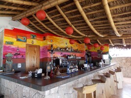 Bar (en la propiedad)