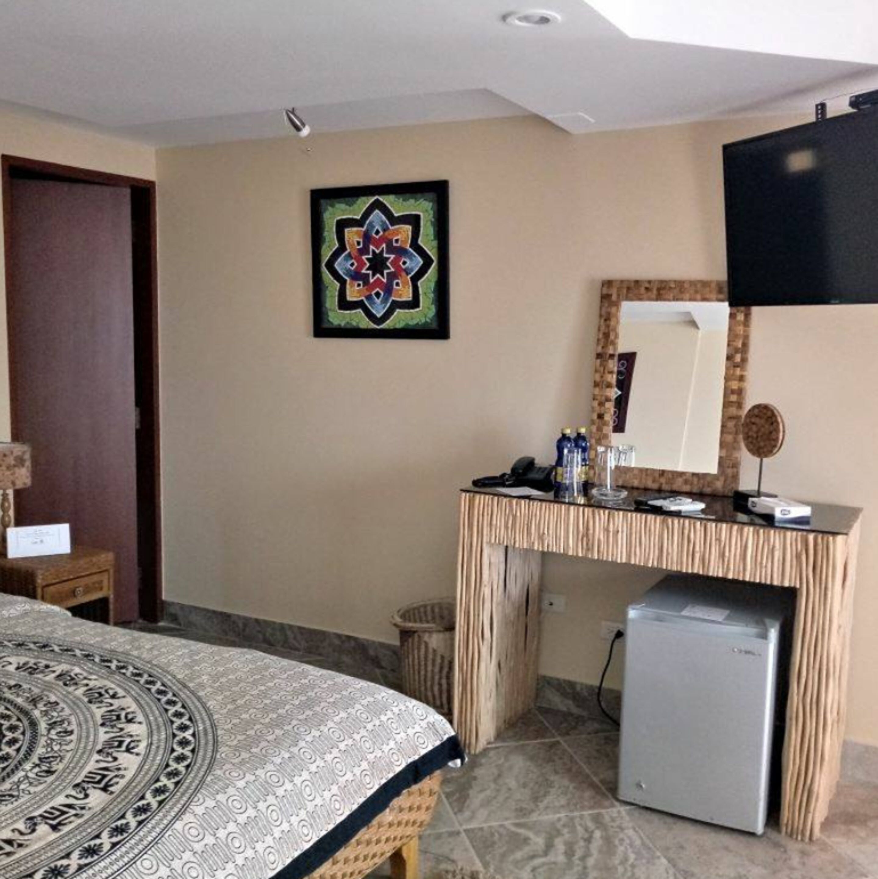 down duvets, in-room safe, individually decorated, desk