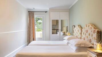 Superior Apartment, 1 Bedroom | In-room safe, desk, soundproofing, free WiFi