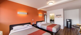 Motel 6 Cranbrook, BC