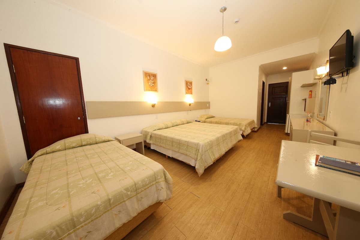 Minibar, in-room safe, soundproofing, free WiFi