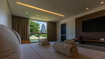 Apartamento Luxo Superior | 1 quarto, frigobar, individualmente decorados, cortinas blackout