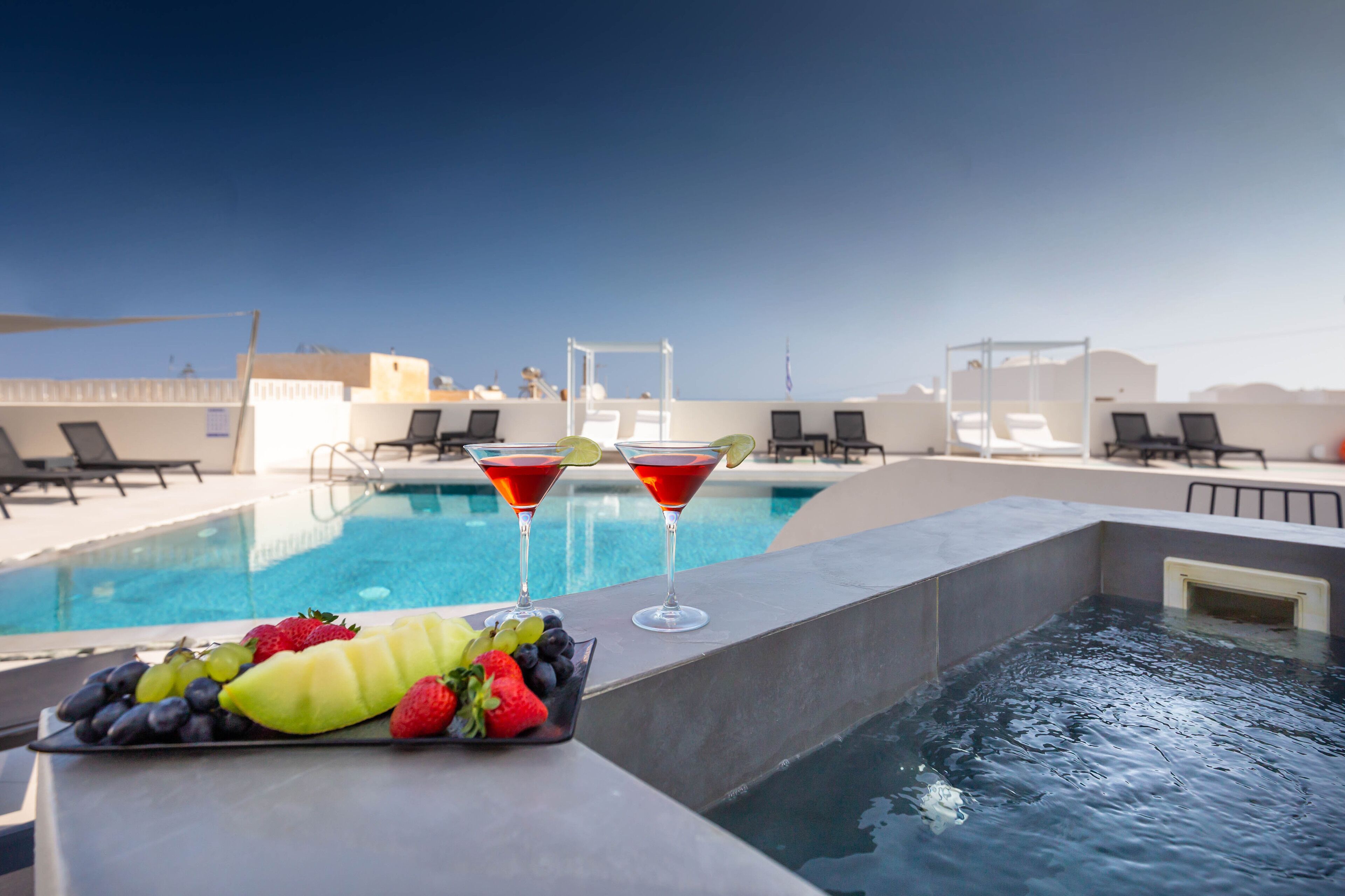 senior suite, hot tub | in-room safe, blackout curtains, soundproofing, iron/ironing board