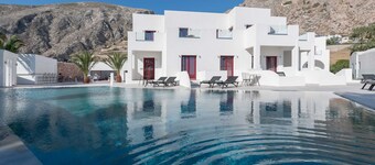 Mar n Mar Crown Hotel and Suites