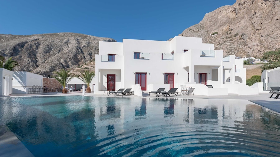 Mar n Mar Crown Hotel and Suites