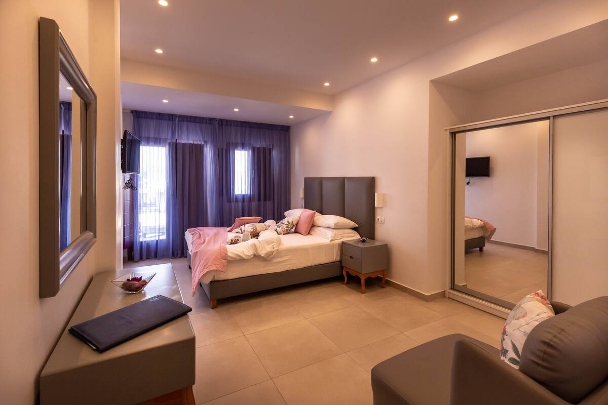 Superior Double Room | In-room safe, blackout drapes, soundproofing