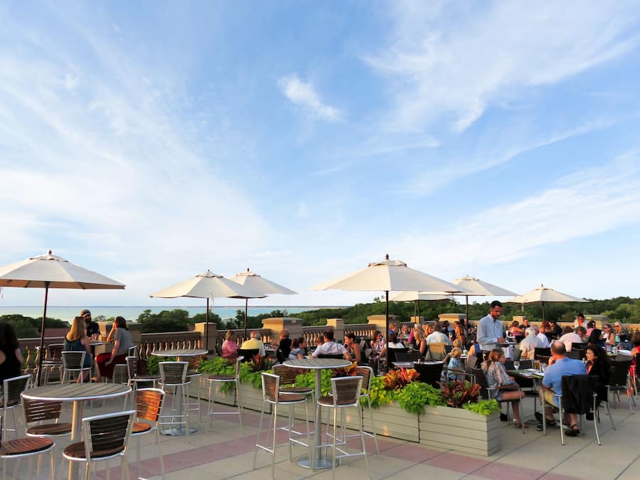 3 restaurants, breakfast, lunch, dinner served; American cuisine