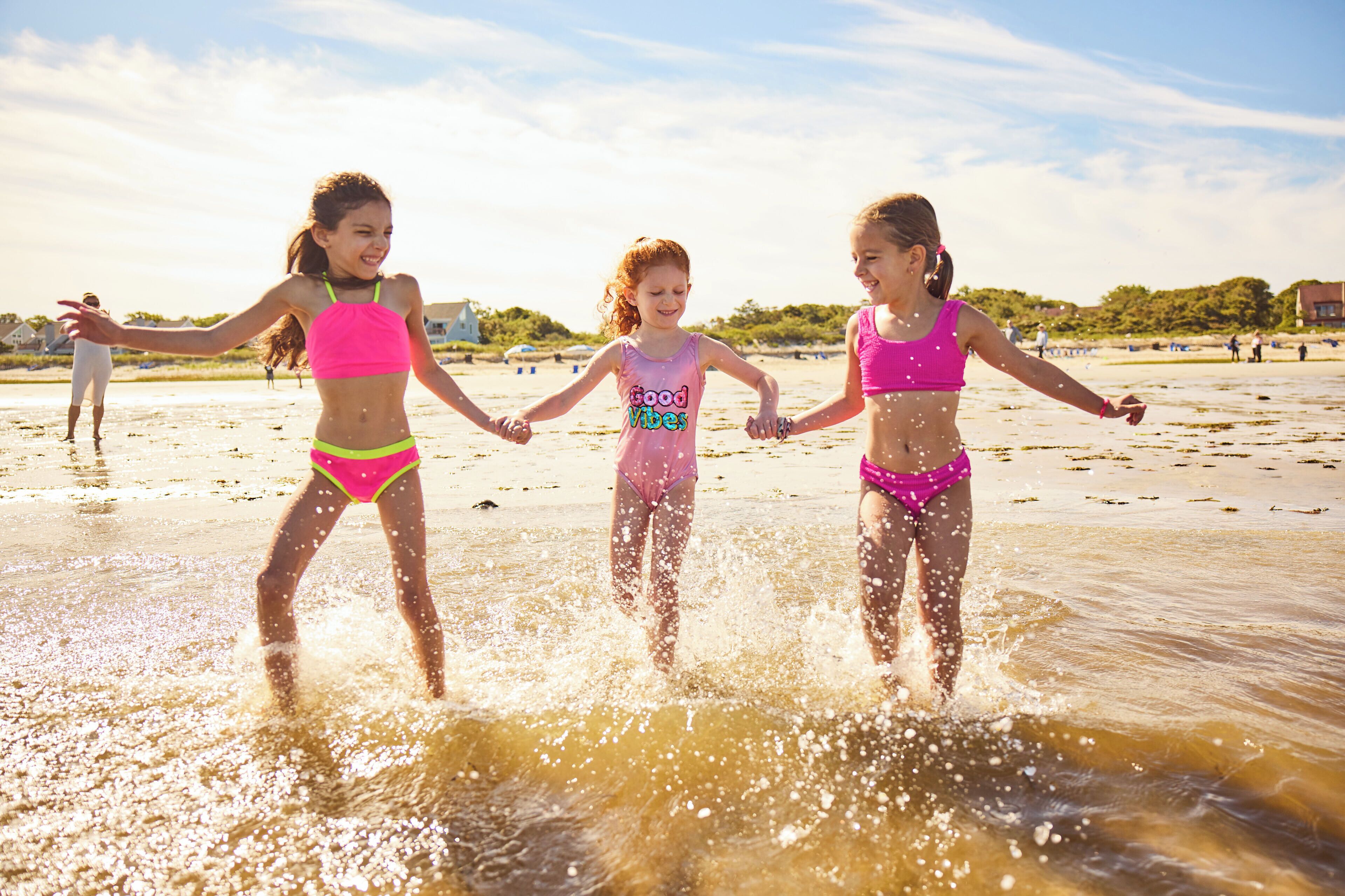 Private beach, free beach shuttle, sun loungers, beach umbrellas