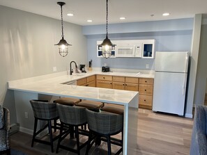 Private kitchen - The Villages at Ocean Edge (Brewster)