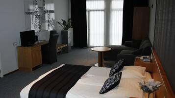 Camera doppia | Minibar, una cassaforte in camera, Wi-Fi gratuito