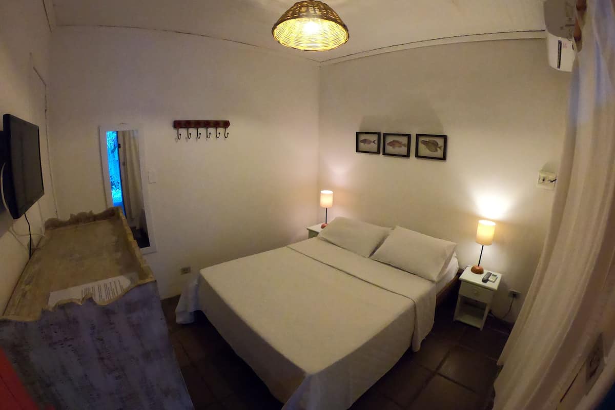 Quarto Casal Economico  | Een minibar, gratis wifi, beddengoed