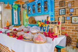 Petit déjeuner buffet compris tous les jours