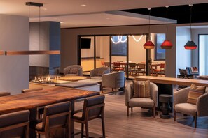 Breakfast, lunch and dinner served