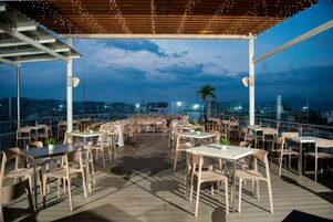 Bar (en el alojamiento)