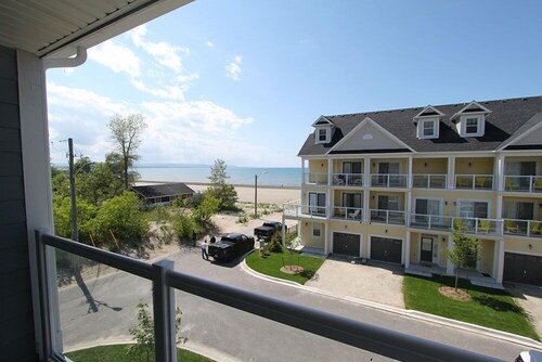 Beachfront Beach Houses