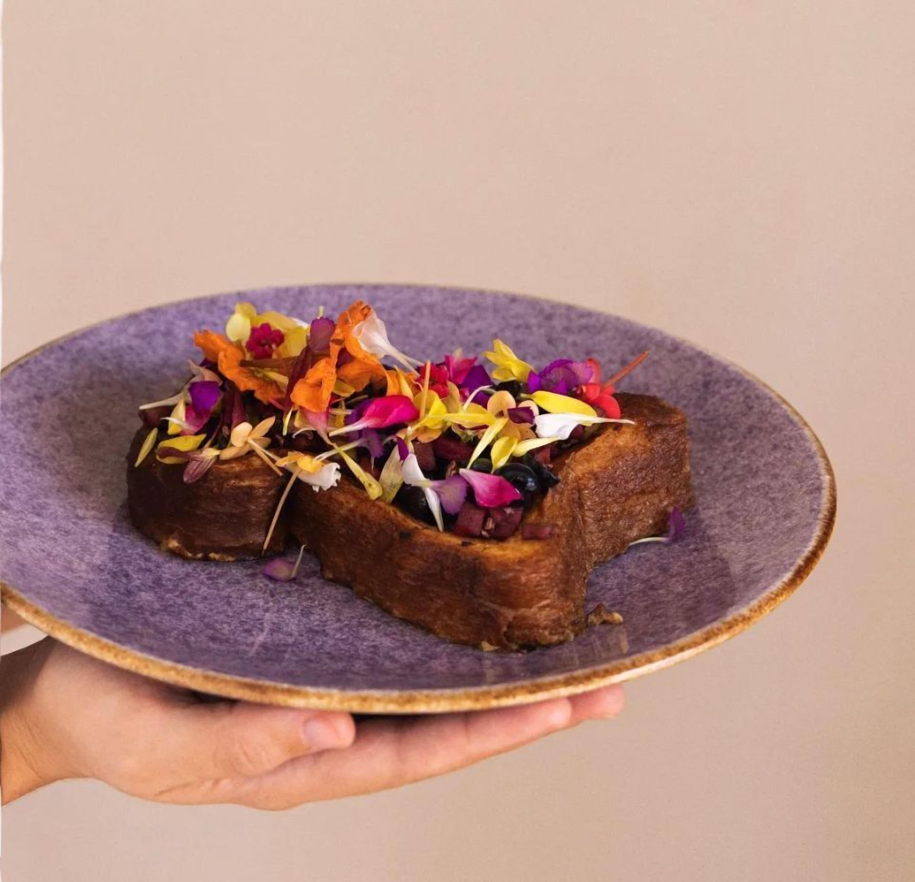 Daily full breakfast (MXN 240 per person)