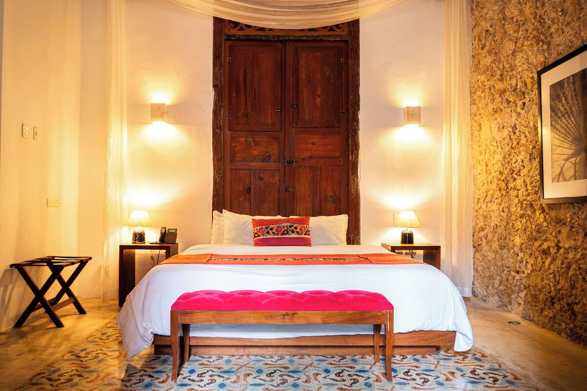 Ropa de cama de alta calidad y cortinas blackout