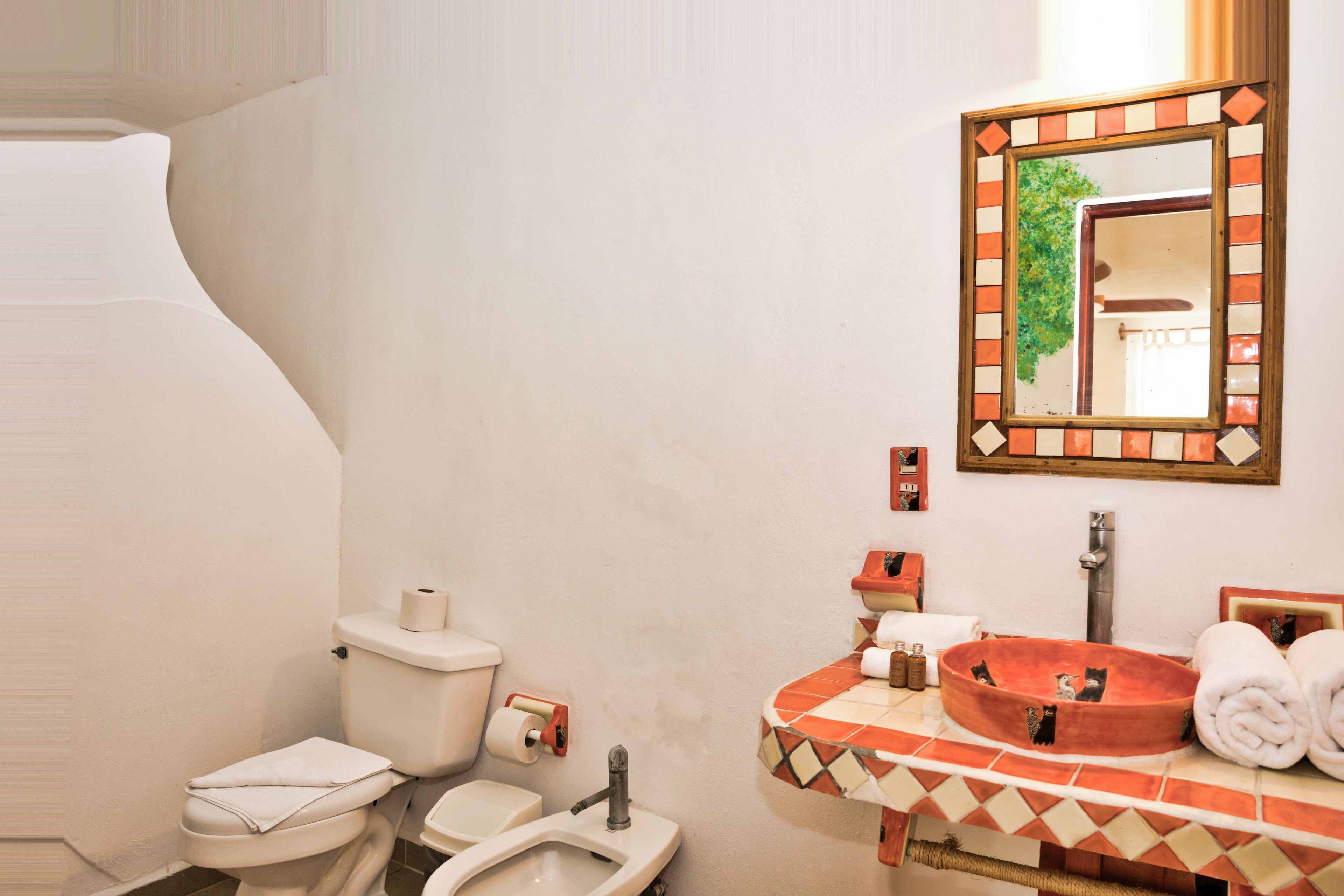 premium room | bathroom | bidet, towels