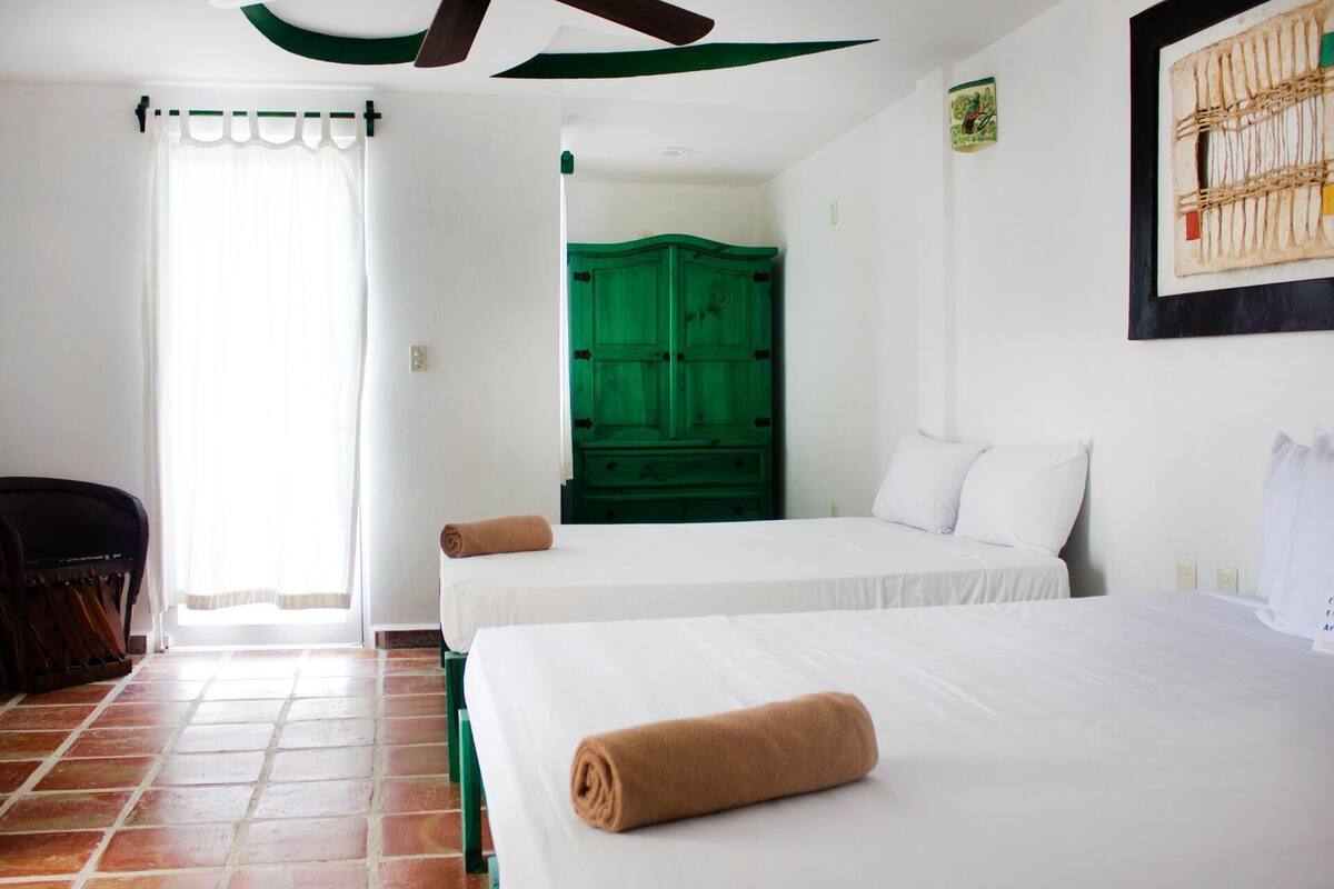 Ropa de cama de alta calidad y wifi gratis