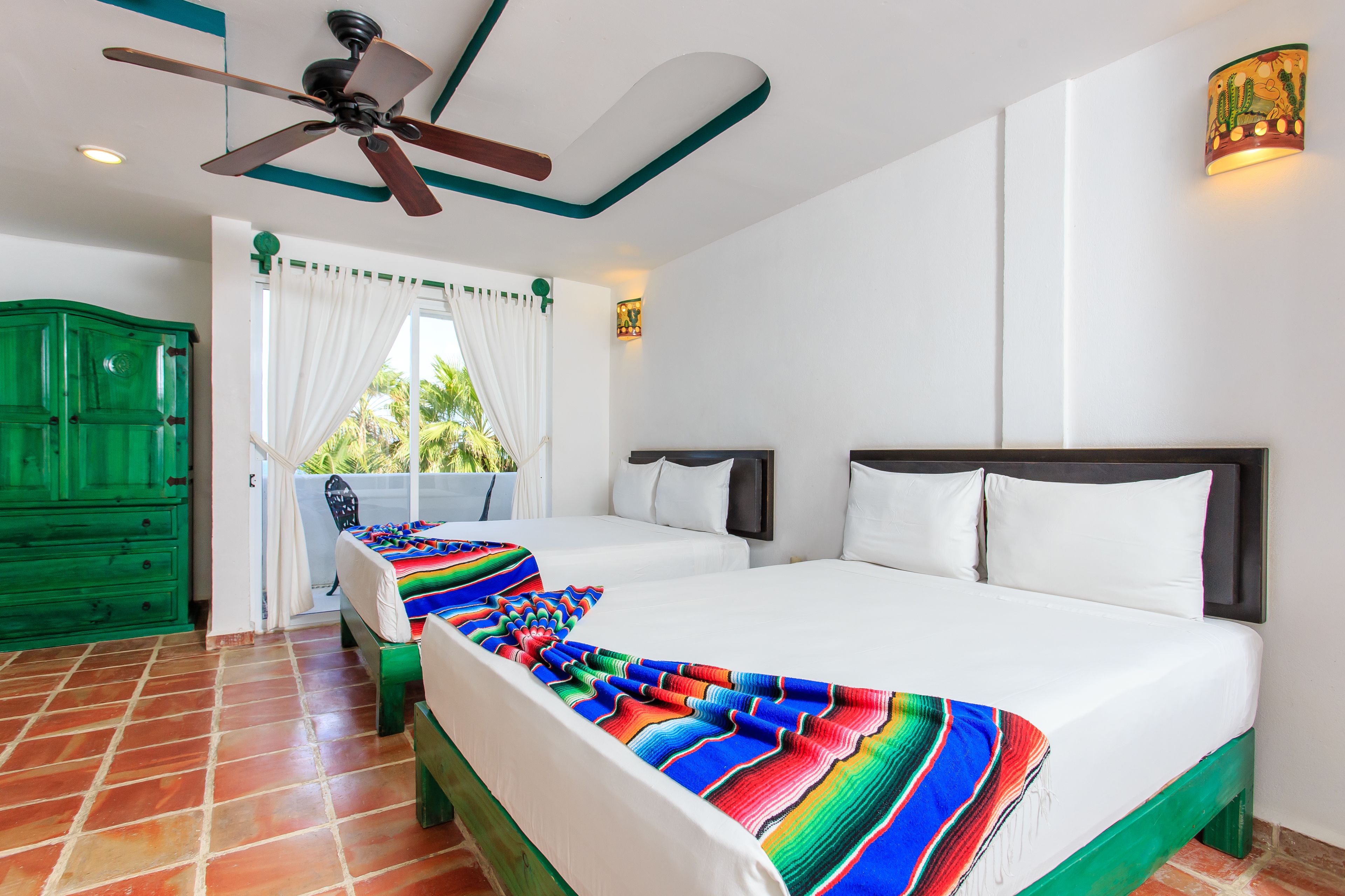 Habitación Superior | Ropa de cama de alta calidad y wifi gratis 