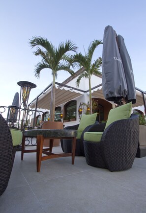 3 restaurants, breakfast, lunch, dinner served; international cuisine  - Grand Residences Riviera Cancún All Inclusive (Puerto Morelos)