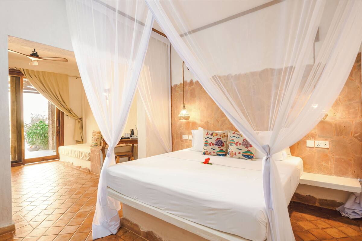 Coffres-forts dans les chambres, Wi-Fi gratuit, draps fournis