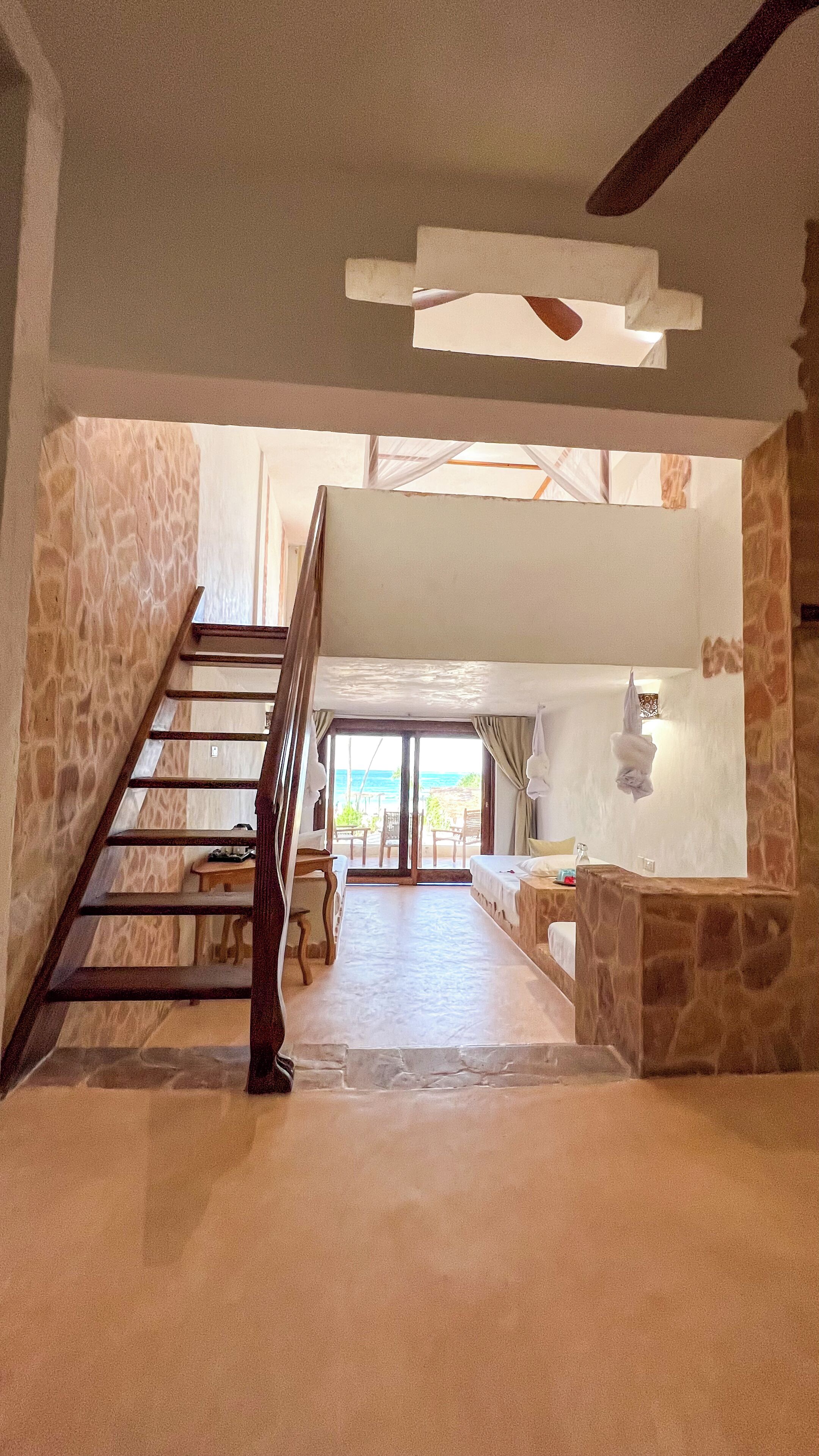 in-room safe, free wifi, bed sheets