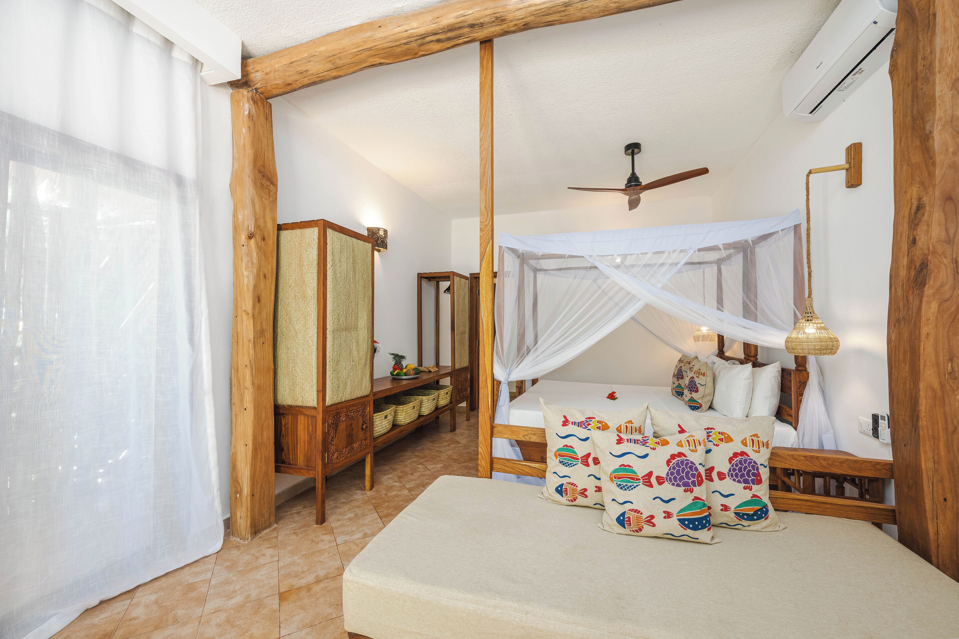 Caja de seguridad en la habitación, wifi gratis y ropa de cama 