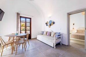 Apartment, Mountain View | Mountain view - Agia Irini (Santorini)