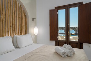 Deluxe Double Room | Premium bedding, pillowtop beds, in-room safe, soundproofing - Agia Irini (Santorini)