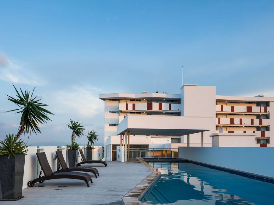 Outdoor pool, sun loungers