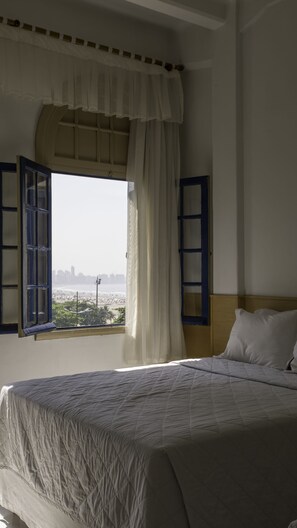View from room - Atlântico Hotel (Santos)